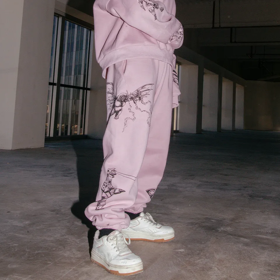 godzilla-kaiju-print-sweatpants-hellrosa-baumwolle-gr-m image 1