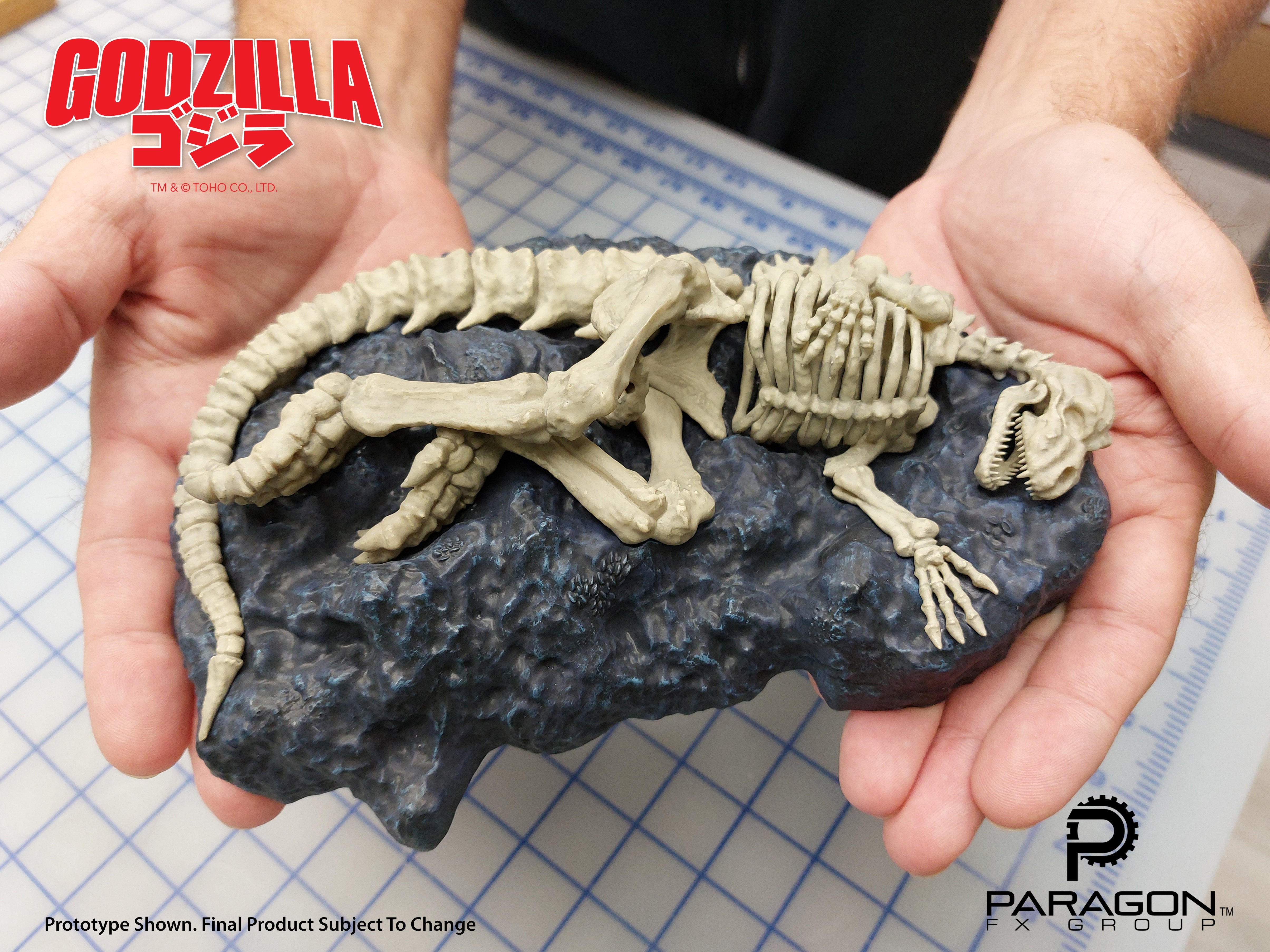 godzilla-skeleton-aquarium-bubbler-deko-20-cm-limited-edition image 6
