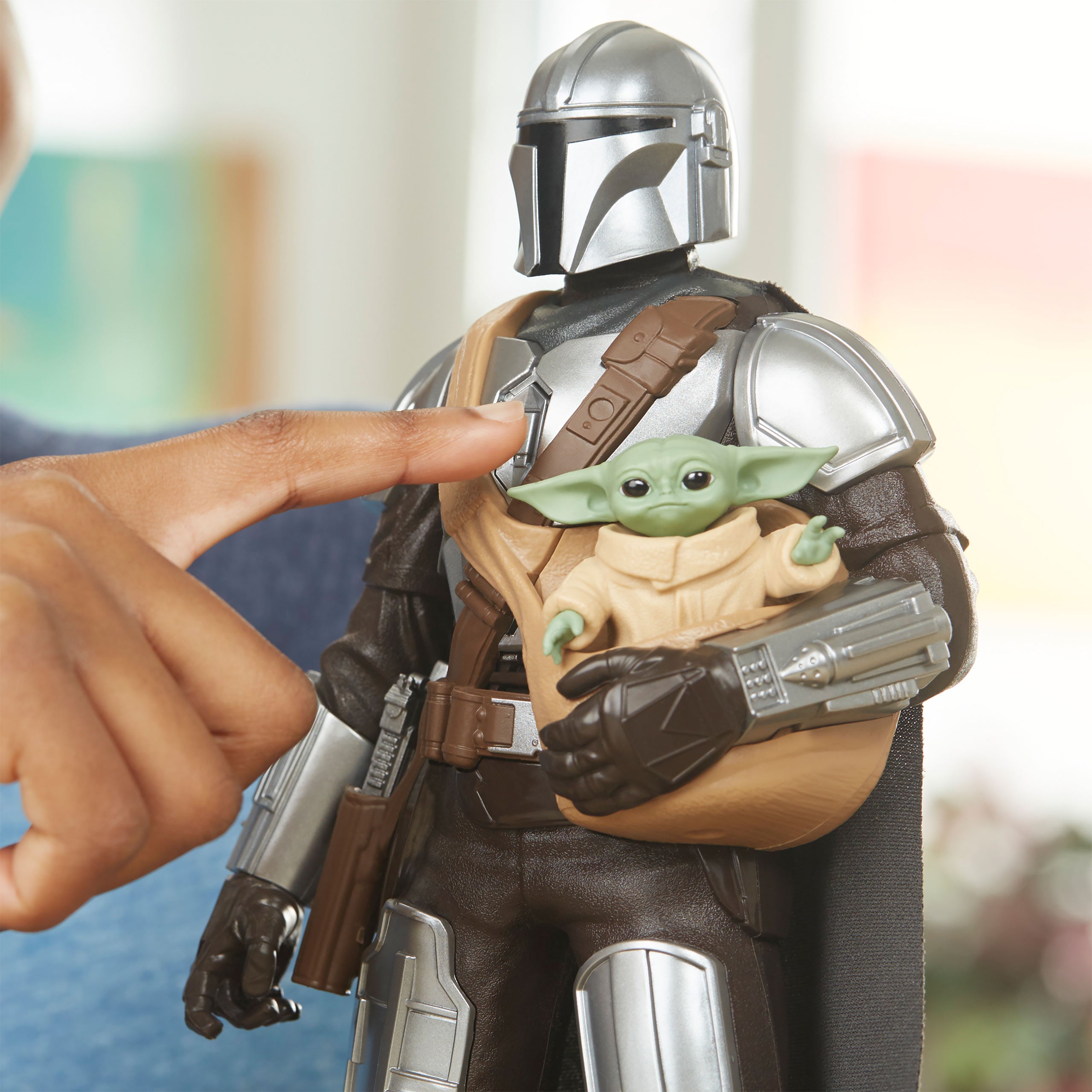 star-wars-mandalorian-mando-grogu-actionfiguren-set-interaktiv image 4