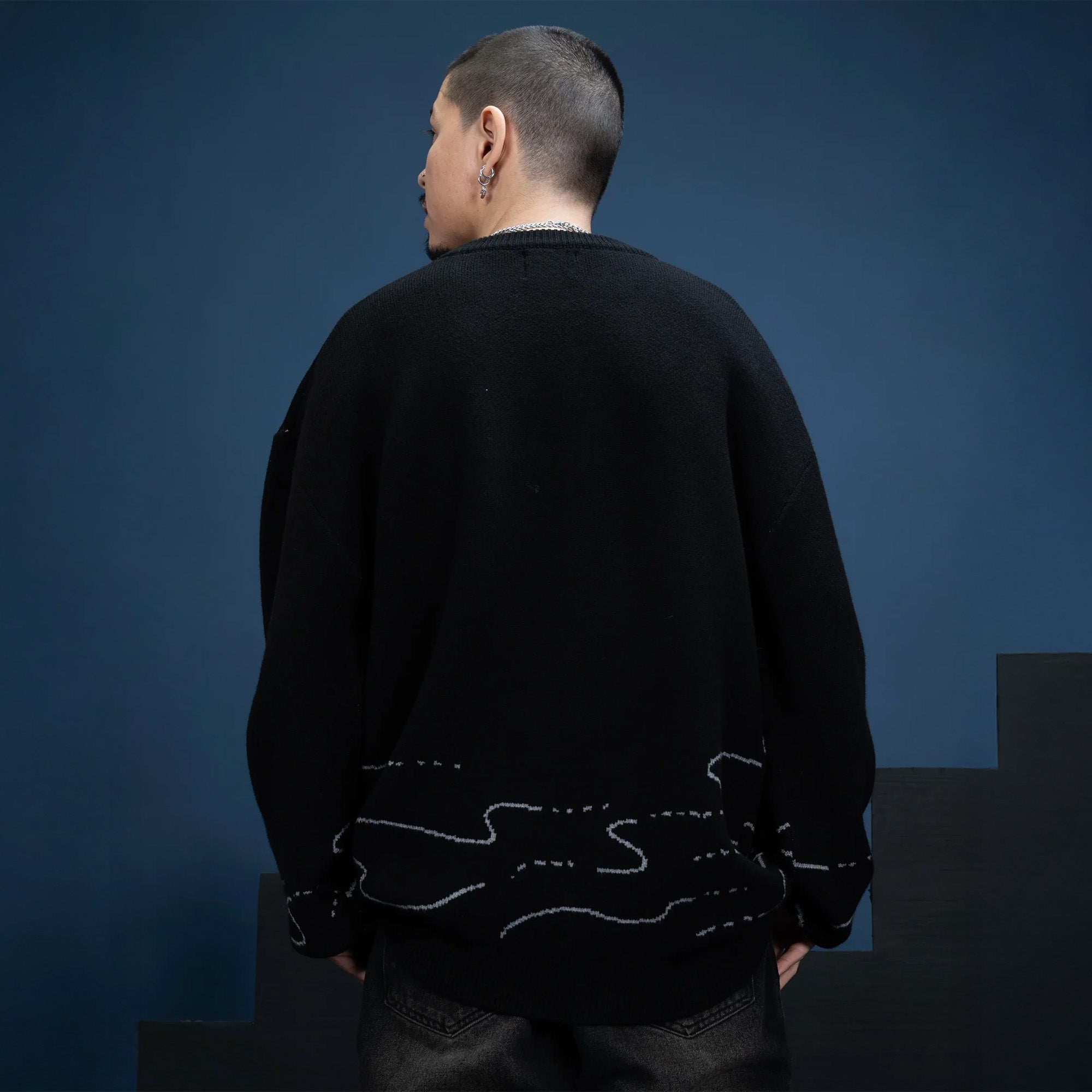 godzilla-hedorah-sweater-schwarz-strickpullover image 5