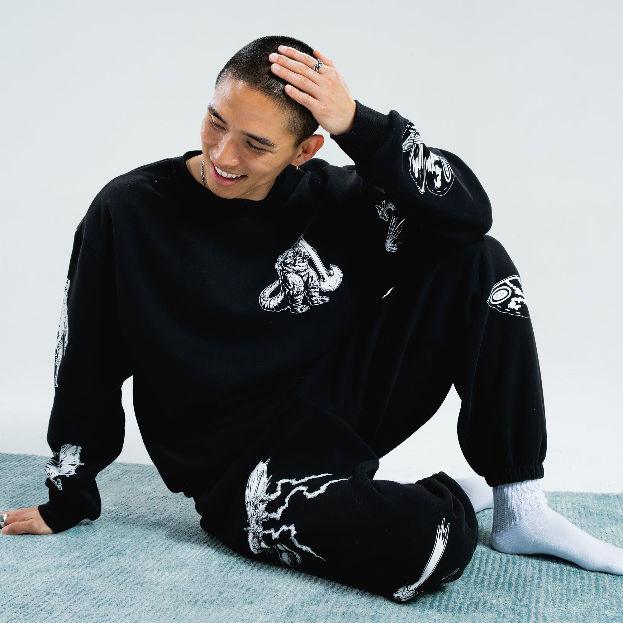 godzilla-kaiju-print-sweatpants-jogginghose-schwarz-baumwolle image 8