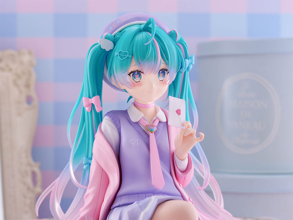 furyu-tenitol-big-hatsune-miku-blazer-figur-32-cm image 4