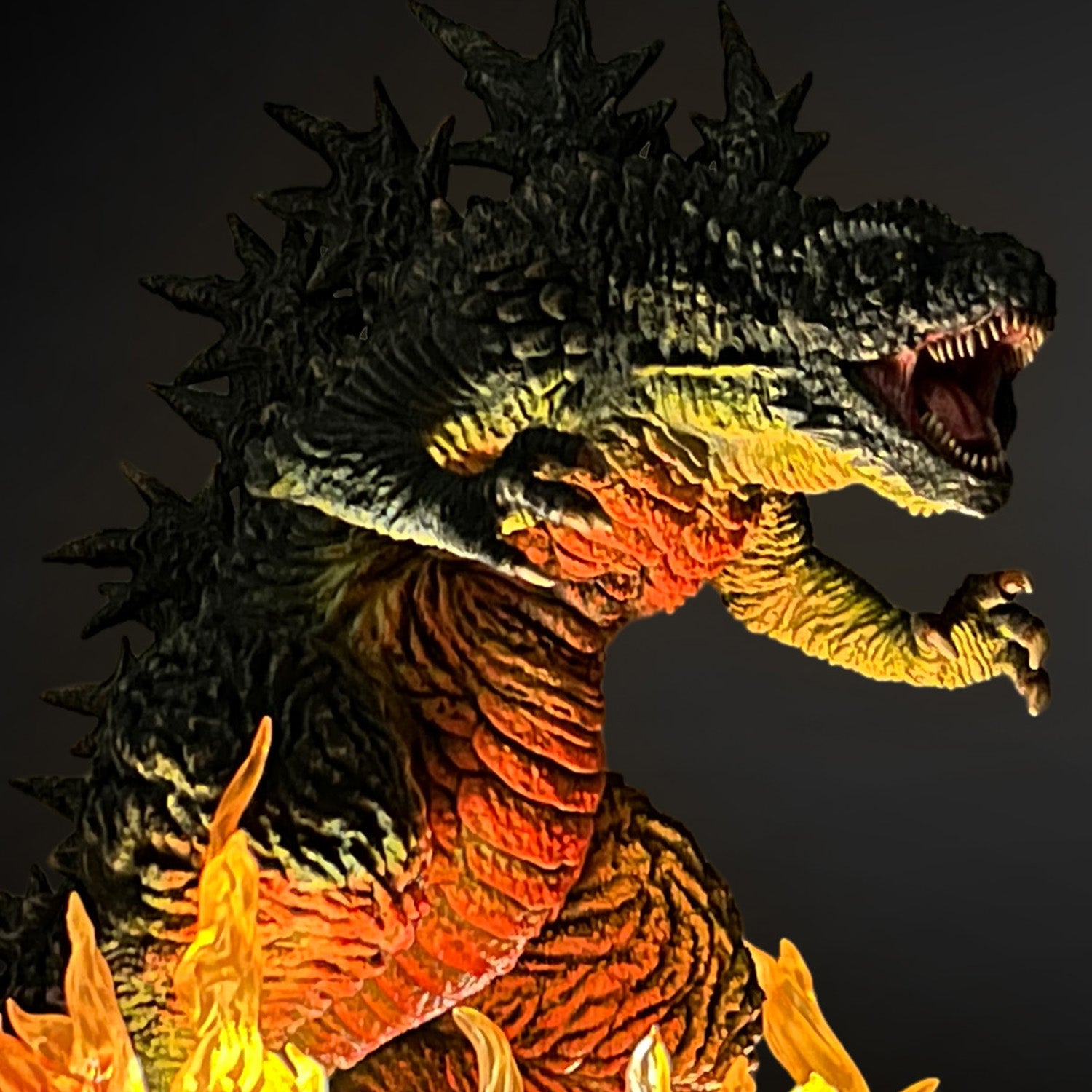 godzilla-minus-one-first-form-odo-island-nightmare-statue-feuereffekt image 7