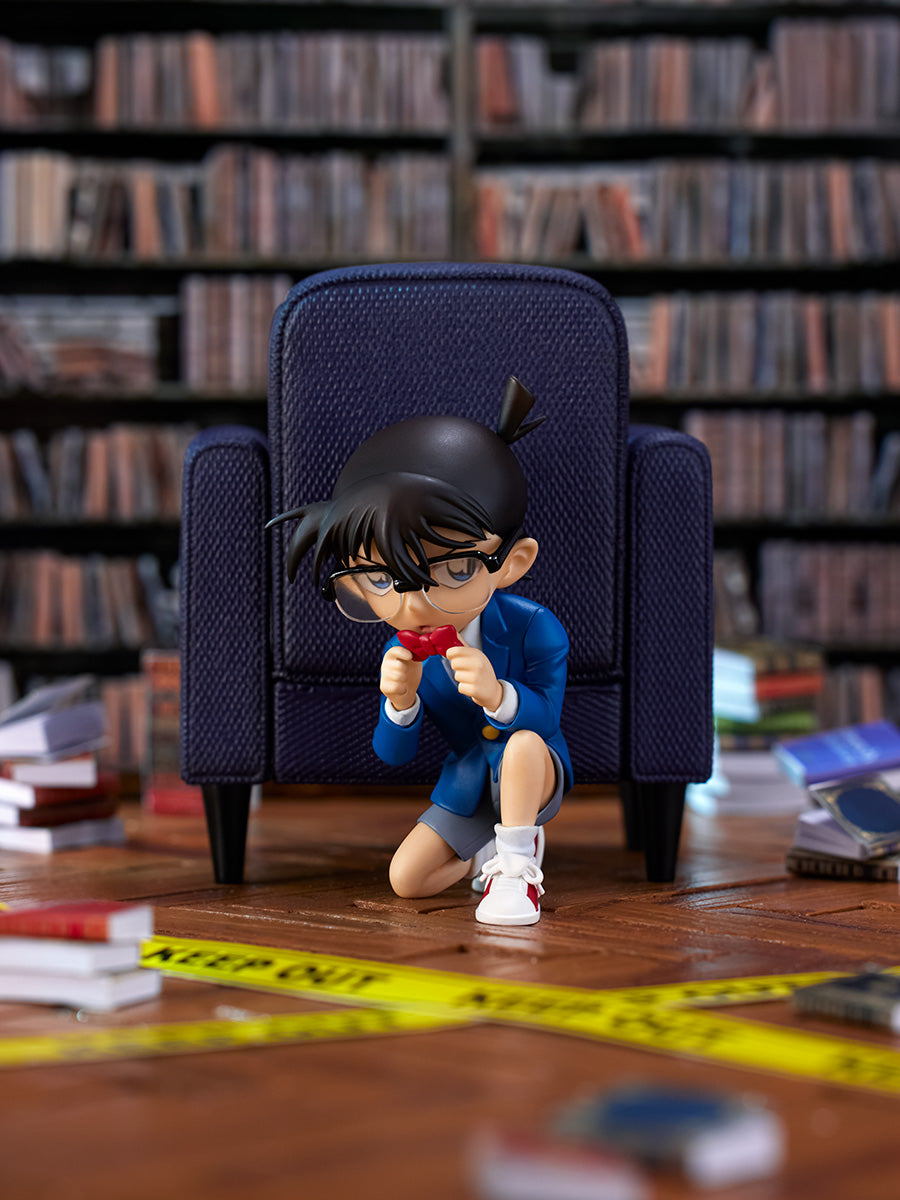 furyu-tenitol-edogawa-conan-figur-detektiv-conan-sofa image 2