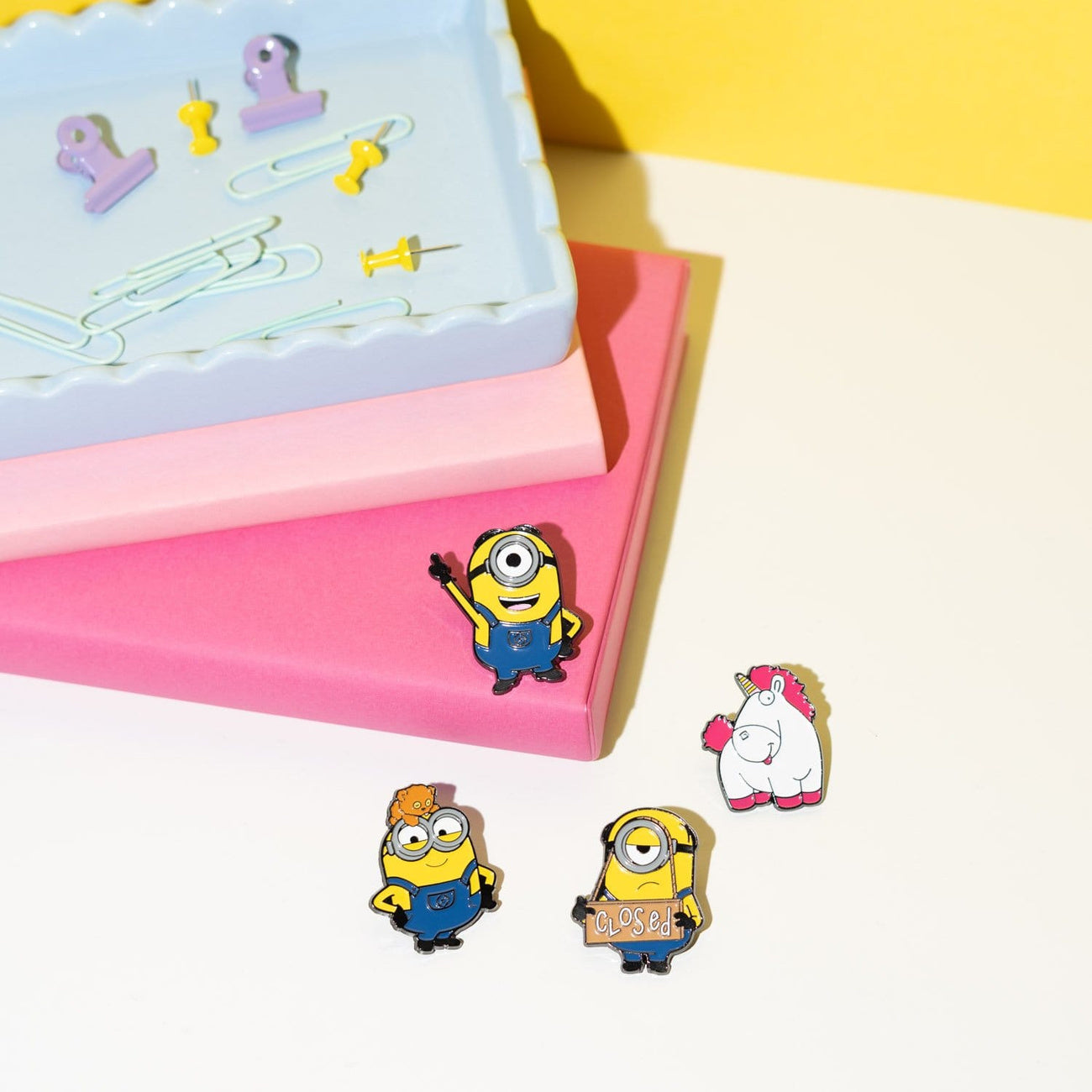 minions-ansteck-pins-4er-set-emaille-pins-anstecker image 3