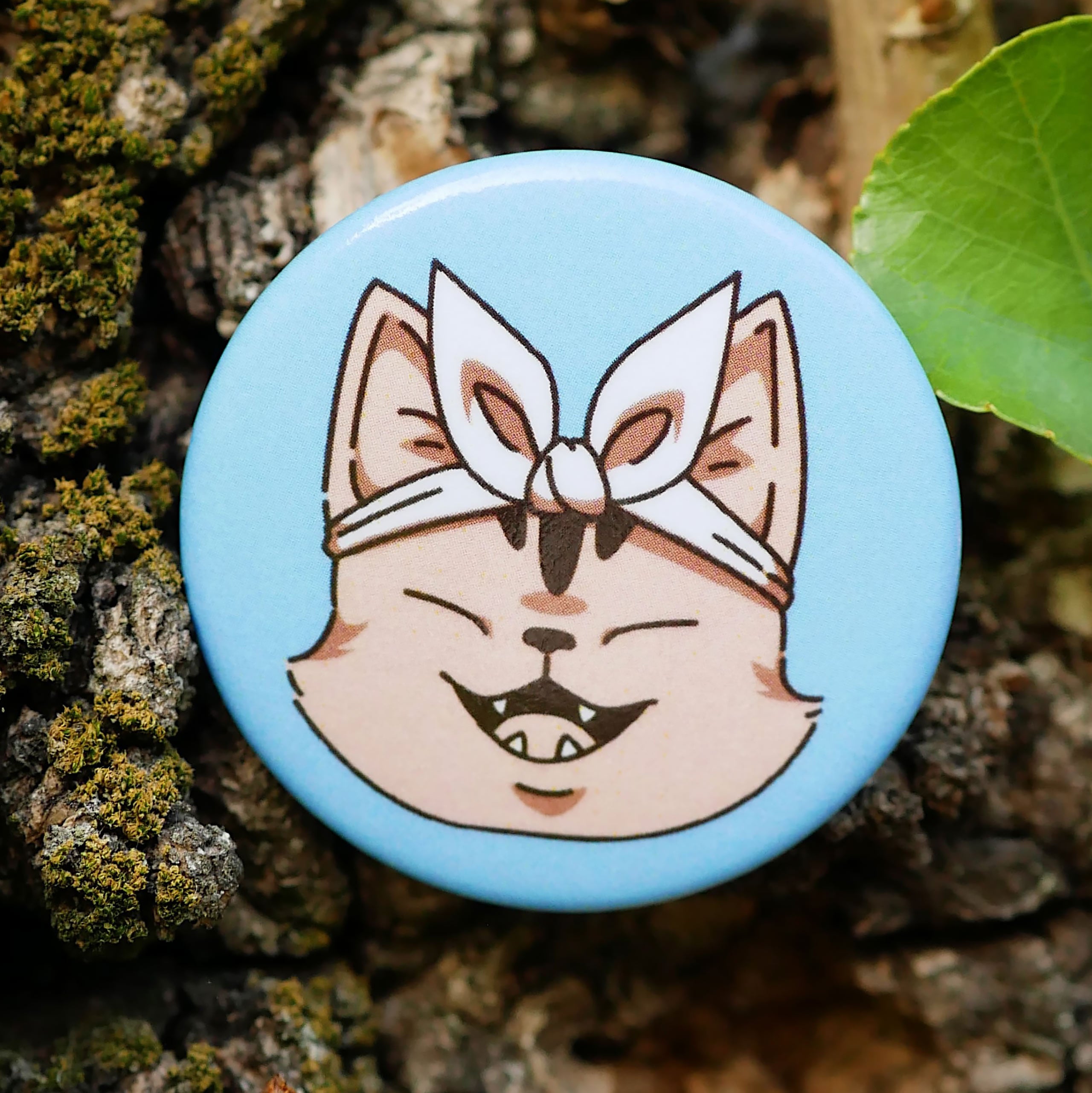 monster-hunter-palico-button-anstecker-rund-3-7-cm-nadel image 2