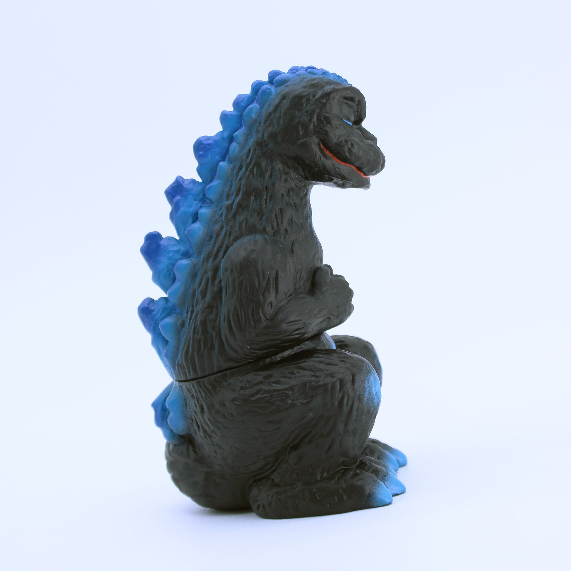 godzilla-vinyl-wars-midnight-nap-sofubi-figur-schwarz image 4