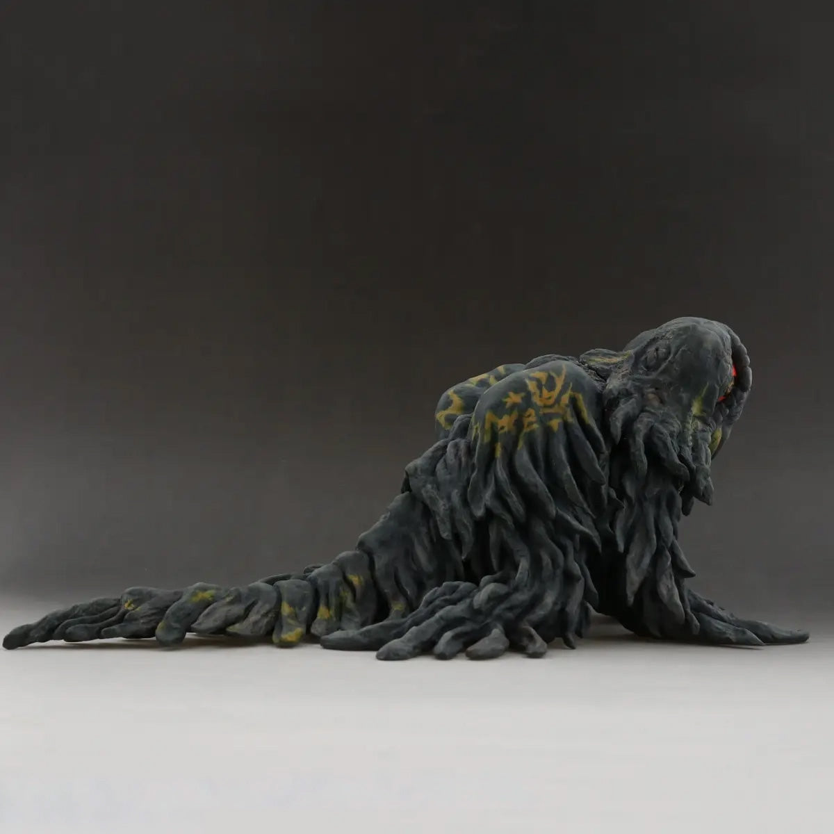 godzilla-giant-monster-series-hedorah-landing-figur-vinyl image 5