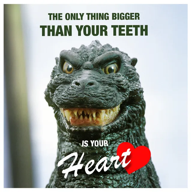 godzilla-gift-cards-geschenkkarte-heart-bigger-teeth-e-card image 1