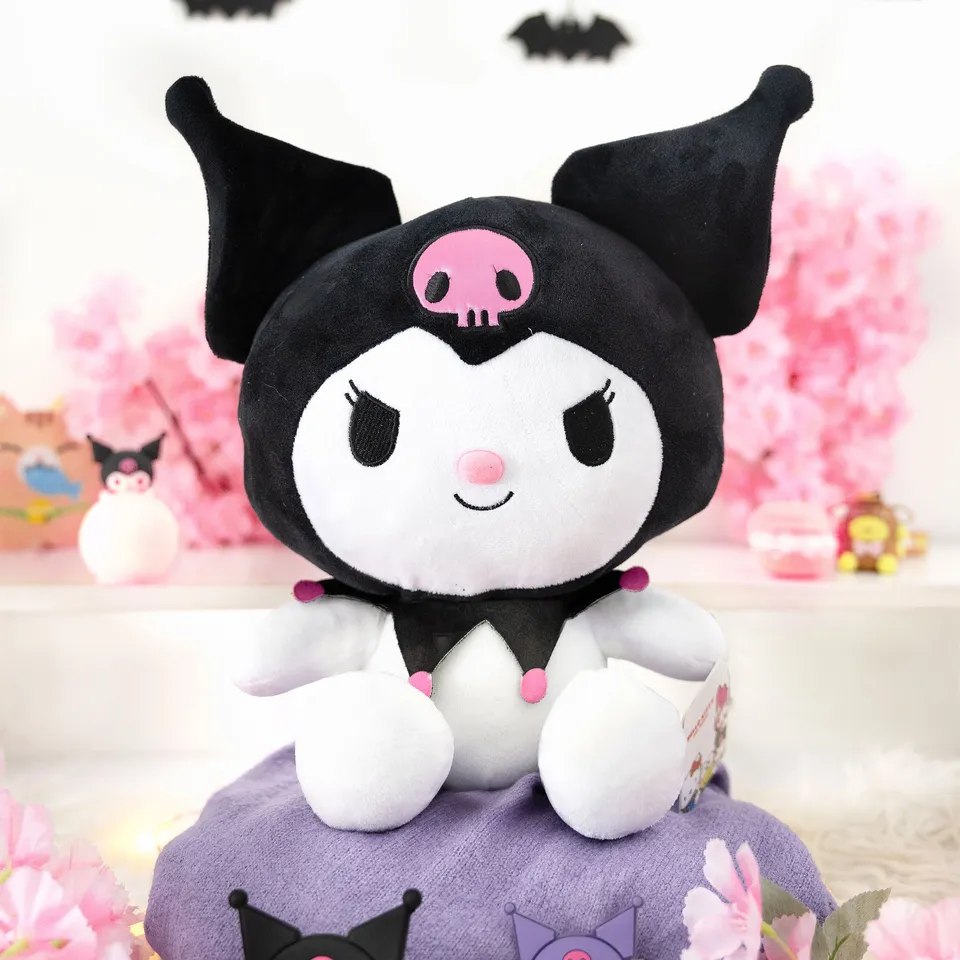 elbenwald-sanrio-kuromi-pl-schfigur-36-cm-hello-kitty image 1