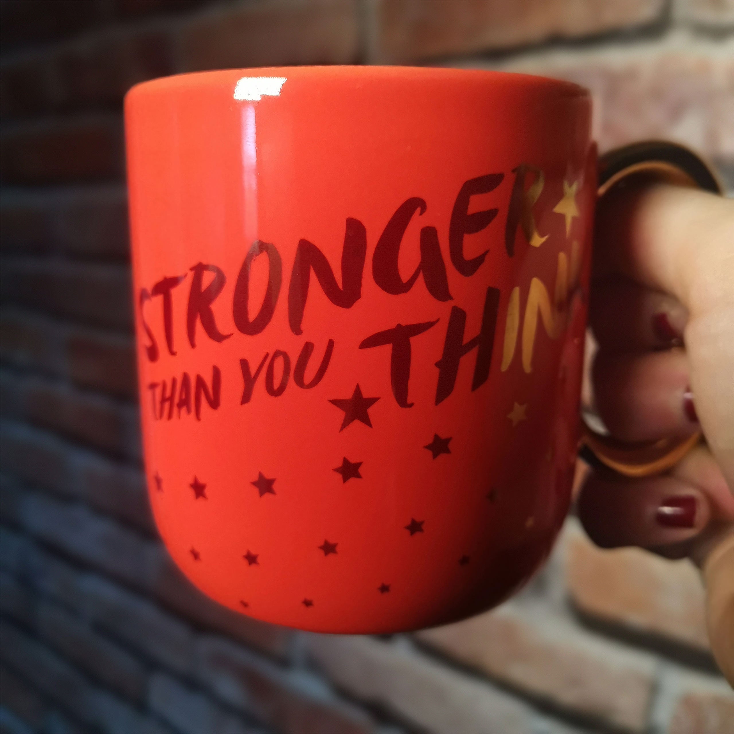 dc-comics-wonder-woman-stronger-than-you-think-tasse-310-ml-tiara-henkel image 3