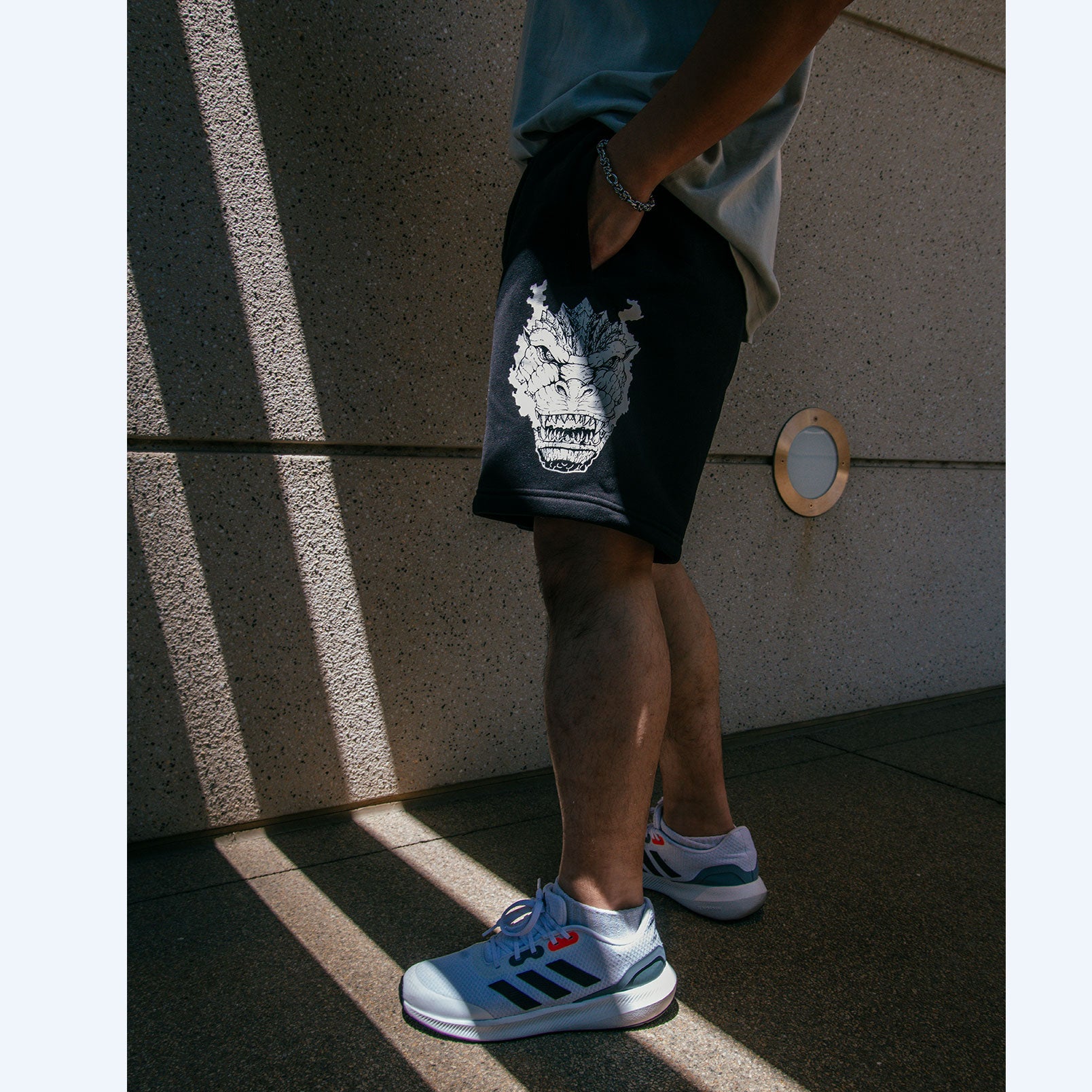 godzilla-sweat-shorts-12-rise-shorts-schwarz-baumwolle image 3