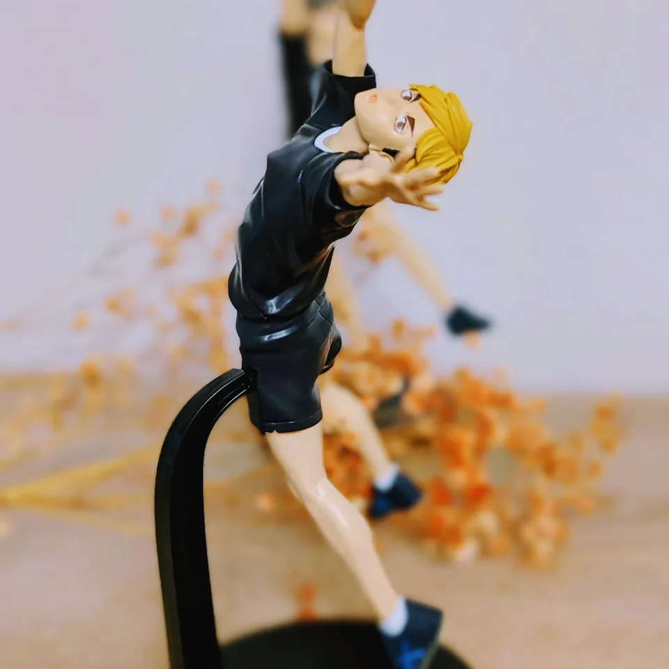 haikyu-atsumu-miya-posing-figur-15-cm-setter image 1