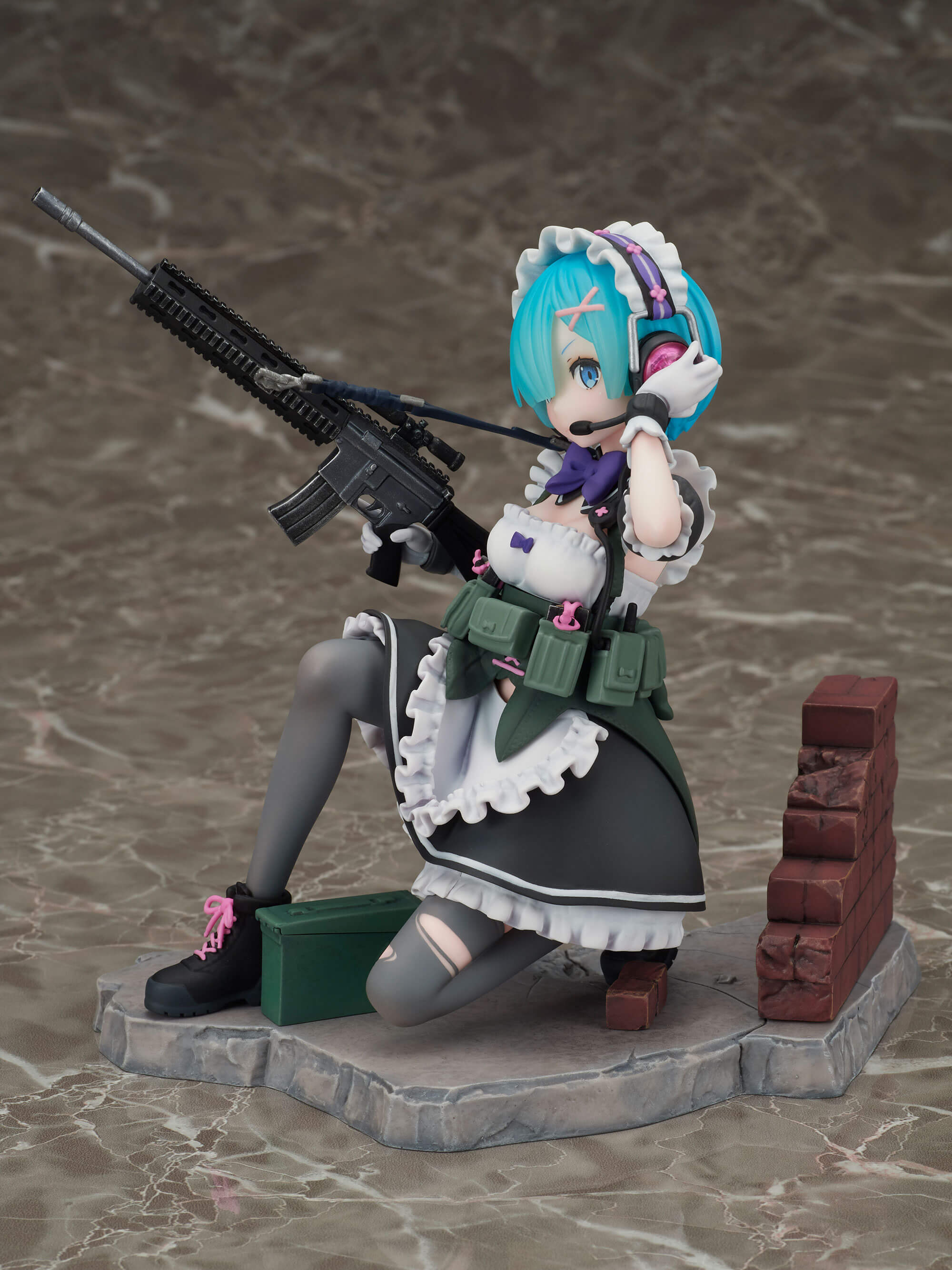 furyu-f-nex-rem-military-1-7-figur-maid-re-zero image 3
